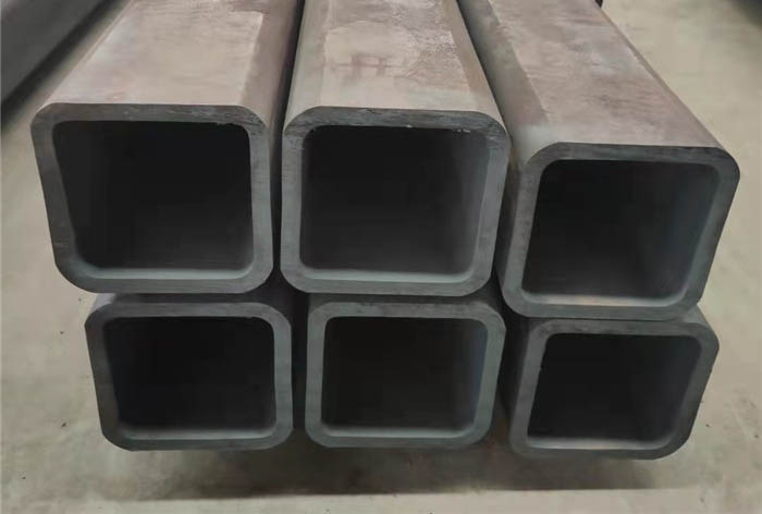 新疆厚壁无缝方管