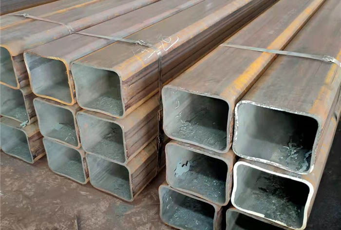 新疆大口径无缝方管